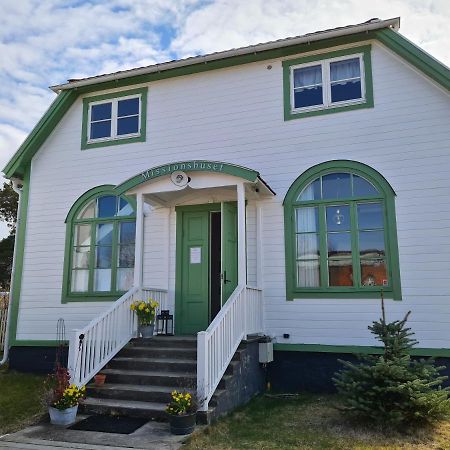Missionshuset Bed & Breakfast Sandhamn Eksteriør billede